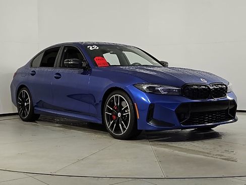 Used 2023 BMW M340i w/ Premium Package image 4