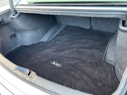 Used 2016 Chrysler 300 C image 47