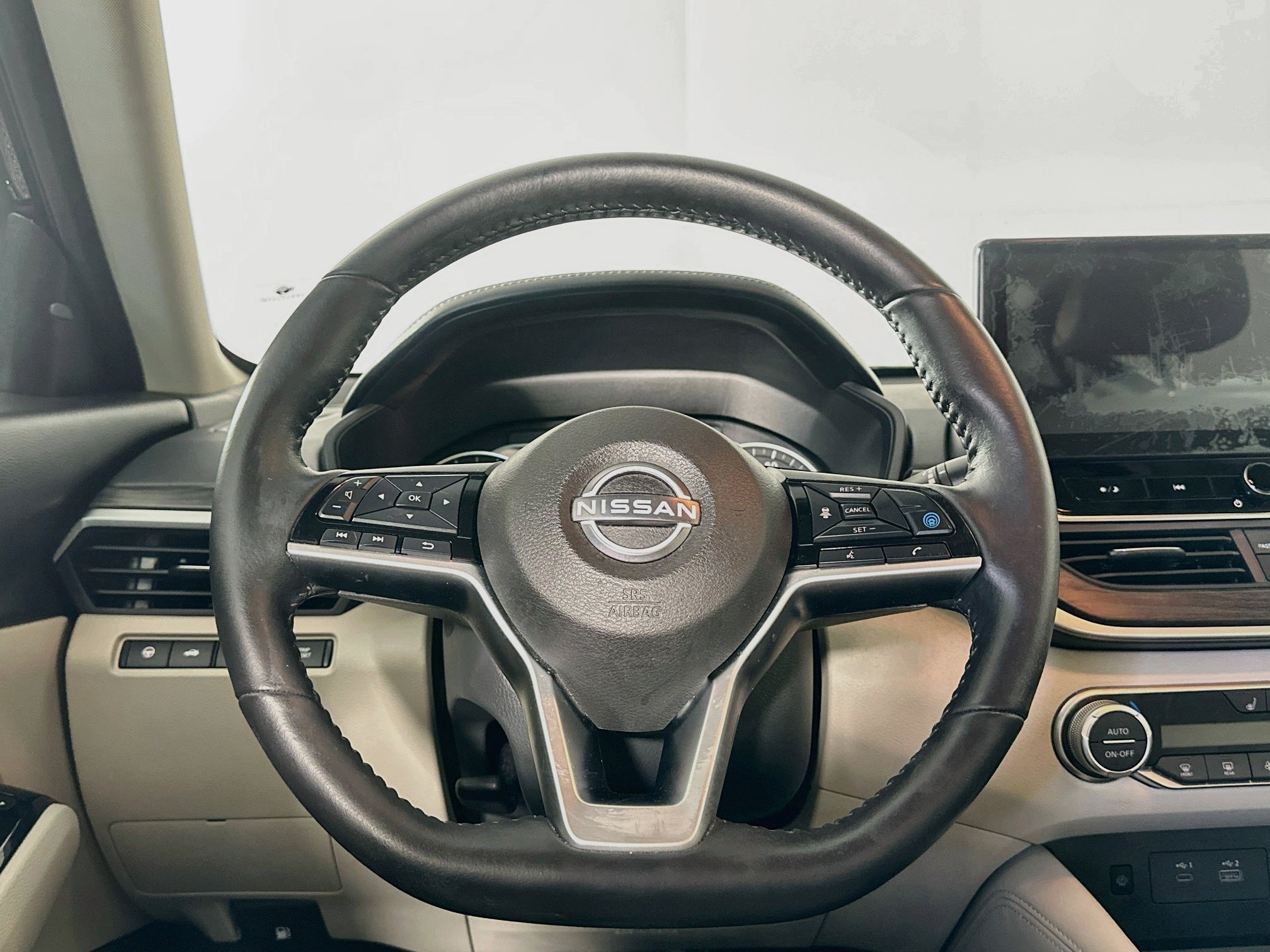 Used 2023 Nissan Altima 2.5 SL FWD image 18