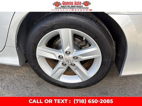 Used 2013 Toyota Camry SE image 33