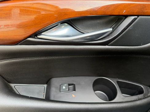 Used 2019 Cadillac Escalade Luxury image 25