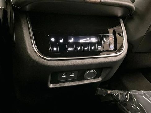 New 2026 Nissan Armada Platinum AWD/4WD image 22