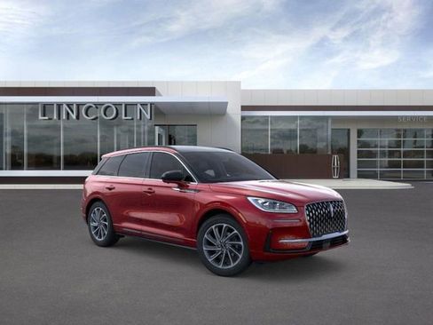 New 2026 Lincoln Corsair Grand Touring w/ Towing Package image 7