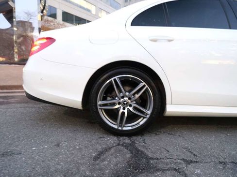 Used 2019 Mercedes-Benz E 300 4MATIC w/ Premium 1 Package image 12