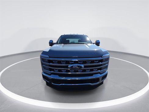 New 2026 Ford F250 Lariat w/ Chrome Package image 4