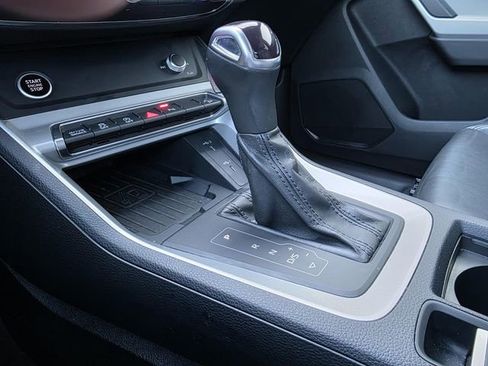 Used 2024 Audi Q3 2.0T Premium image 23