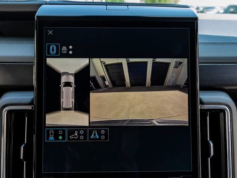 Used 2026 GMC Yukon Denali w/ Sun & Power Step Package AWD/4WD image 19