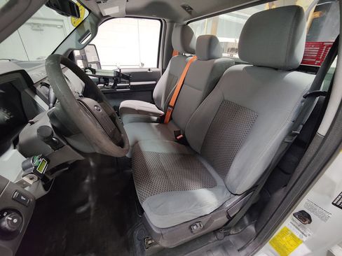 Used 2014 Ford F450 XL w/ Power Equipment Group image 36