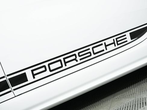 Used 2025 Porsche 718 Cayman RWD image 53