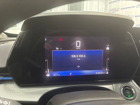 Used 2025 Chevrolet Trax LT FWD image 19