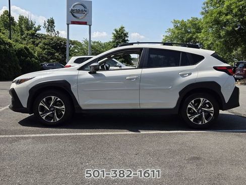 Used 2024 Subaru Crosstrek 2.0i Premium AWD/4WD image 2