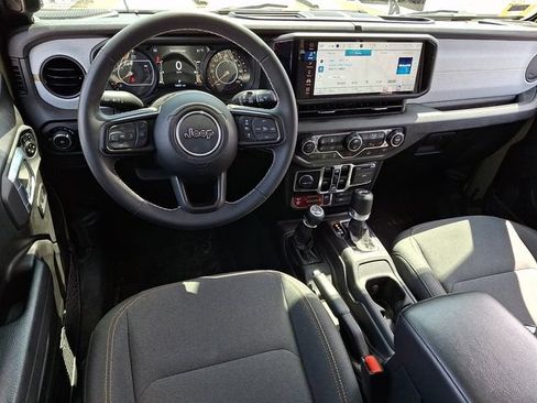 Used 2025 Jeep Wrangler Unlimited Sport AWD/4WD image 9
