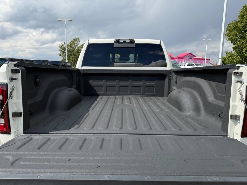 Used 2024 RAM 2500 Limited AWD/4WD image 28
