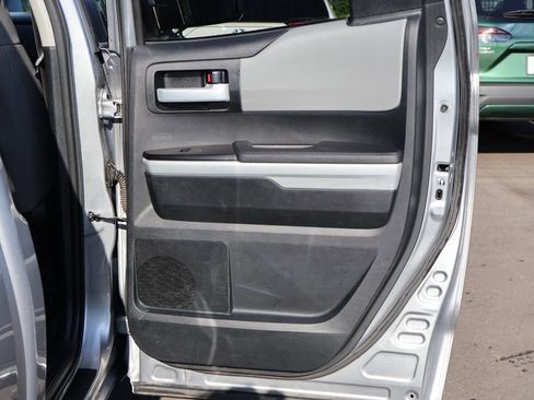 Used 2018 Toyota Tundra Limited AWD/4WD image 14