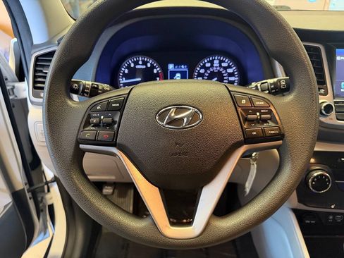 Used 2018 Hyundai Tucson SEL FWD image 16