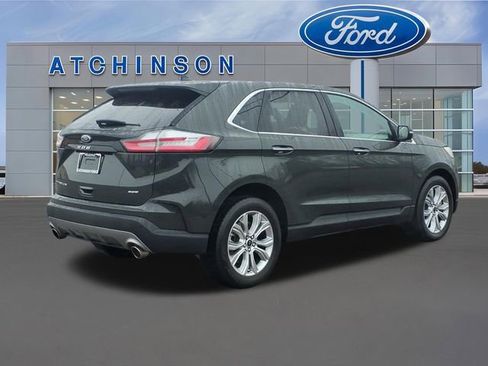 Certified 2024 Ford Edge Titanium image 5