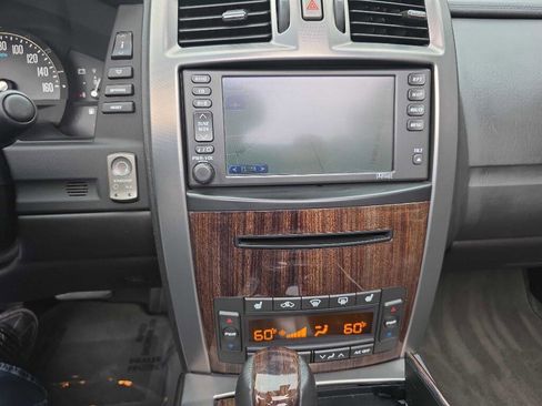 Used 2008 Cadillac XLR V image 18