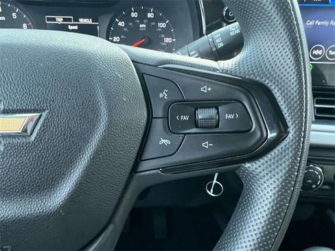 Certified 2024 Chevrolet Trax LS image 25