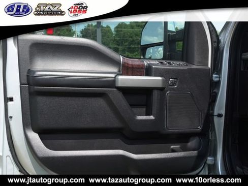 Used 2017 Ford F250 Platinum w/ FX4 Off-Road Package AWD/4WD image 28