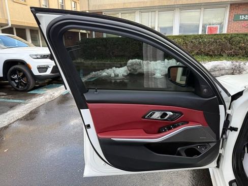 Used 2023 BMW 330e xDrive w/ M Sport Package image 22