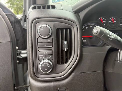 Used 2024 GMC Sierra 2500 Pro w/ Convenience Package AWD/4WD image 16