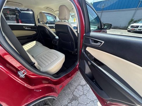 Used 2017 Ford Edge SEL w/ Equipment Group 201A AWD/4WD image 8