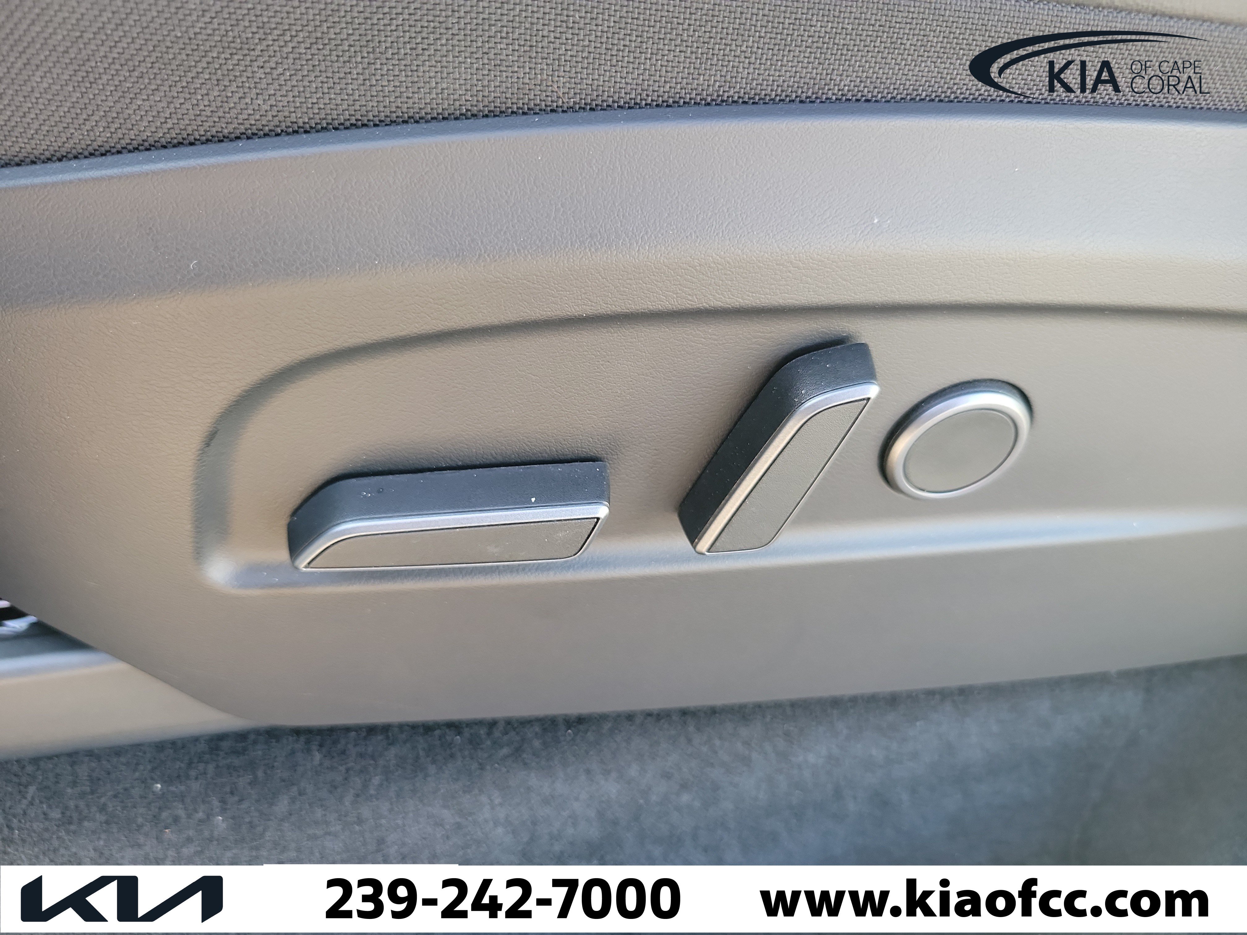 Used 2026 Tesla Model Y 2WD image 21