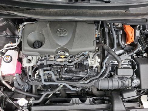 Used 2024 Toyota Sienna Platinum image 28