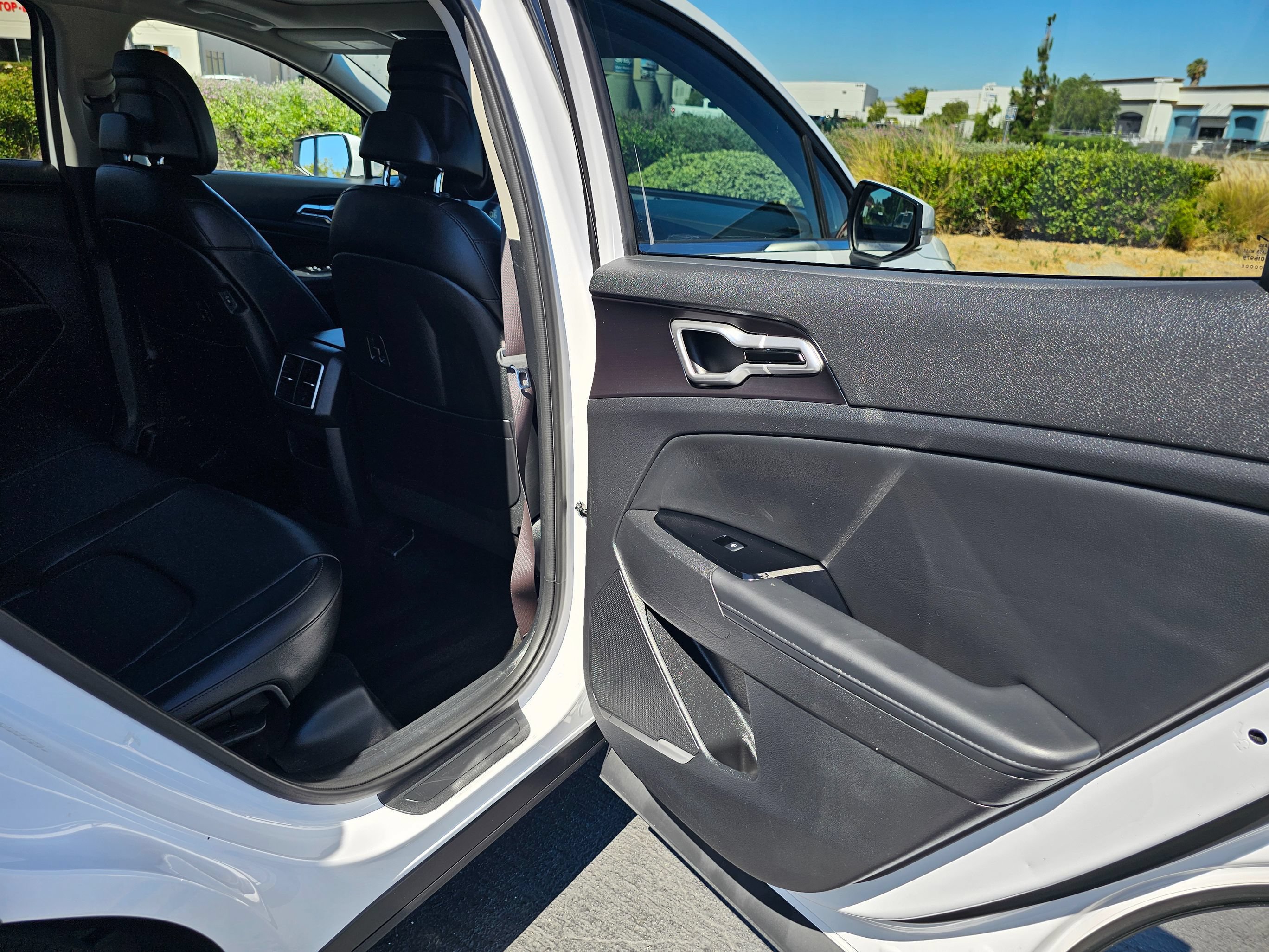 Used 2025 Kia Sportage EX w/ Premium Package AWD/4WD image 28