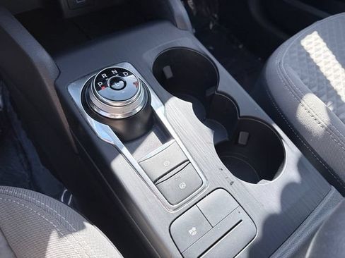 Used 2021 Ford Escape SE FWD image 19