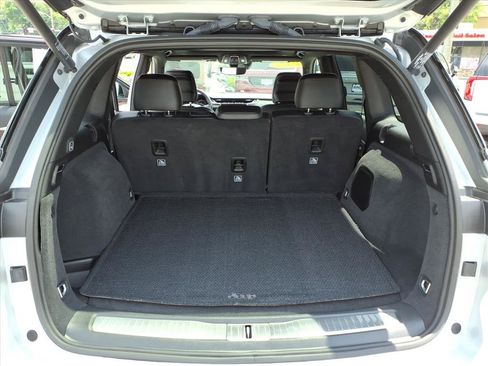 Used 2025 Jeep Grand Cherokee Summit AWD/4WD image 14