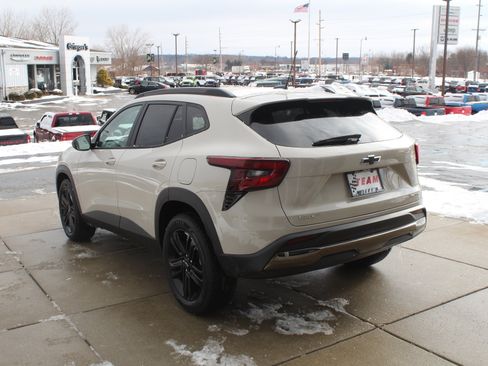 New 2026 Chevrolet Trax ACTIV w/ Sunroof Package image 5
