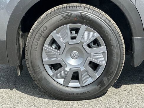 New 2026 Nissan Kicks S image 23