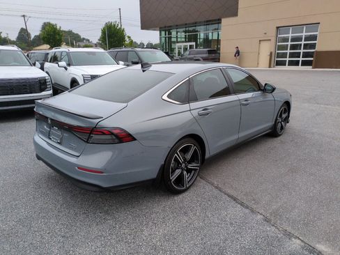 Used 2023 Honda Accord Sport image 5