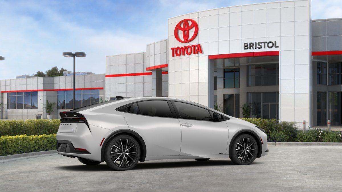 New 2027 Toyota Prius Limited w/ Limited Premium Package AWD/4WD image 11