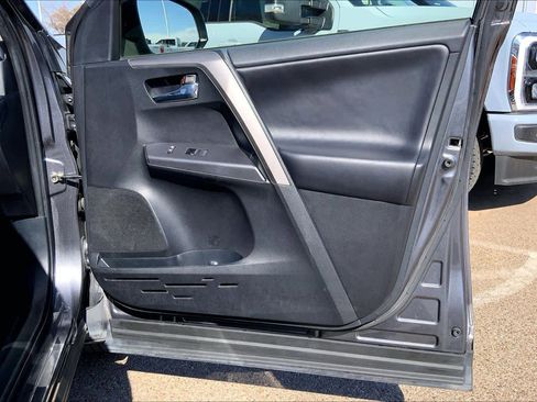 Used 2018 Toyota RAV4 XLE image 23