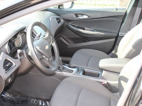 Used 2016 Chevrolet Cruze LT w/ Convenience Package FWD image 6