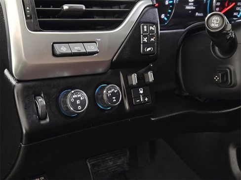 Used 2019 Chevrolet Tahoe Premier w/ Premier Plus Edition image 23