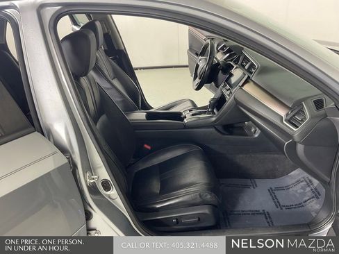 Used 2016 Honda Civic Touring image 15