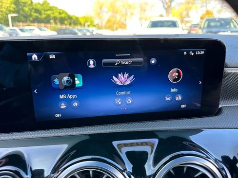 Used 2025 Mercedes-Benz CLA 250 4MATIC image 18