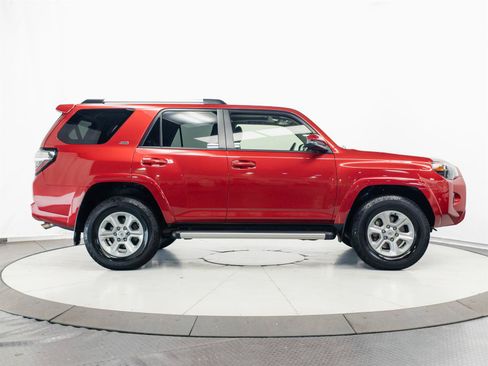 Certified 2022 Toyota 4Runner SR5 Premium w/ Moonroof Package AWD/4WD image 13