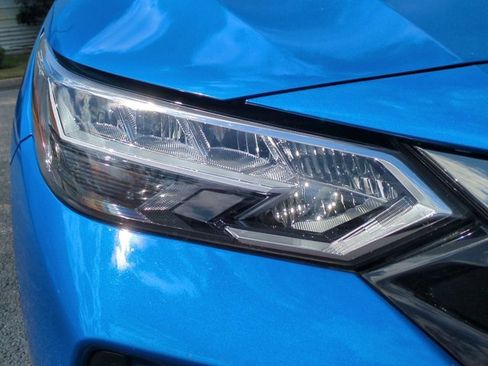 Used 2022 Nissan Sentra SR w/ Electronics Package image 10