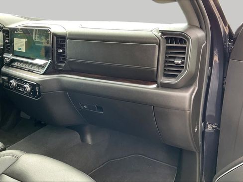 Used 2026 GMC Sierra 1500 SLT RWD image 19
