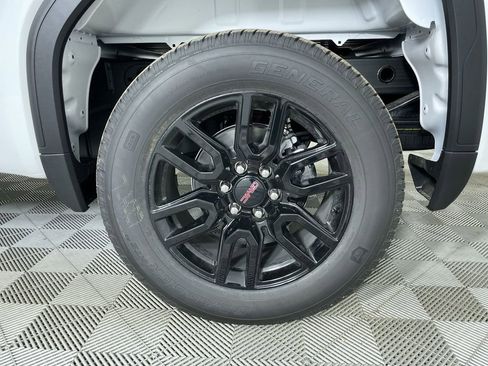 New 2025 GMC Sierra 1500 Elevation image 33