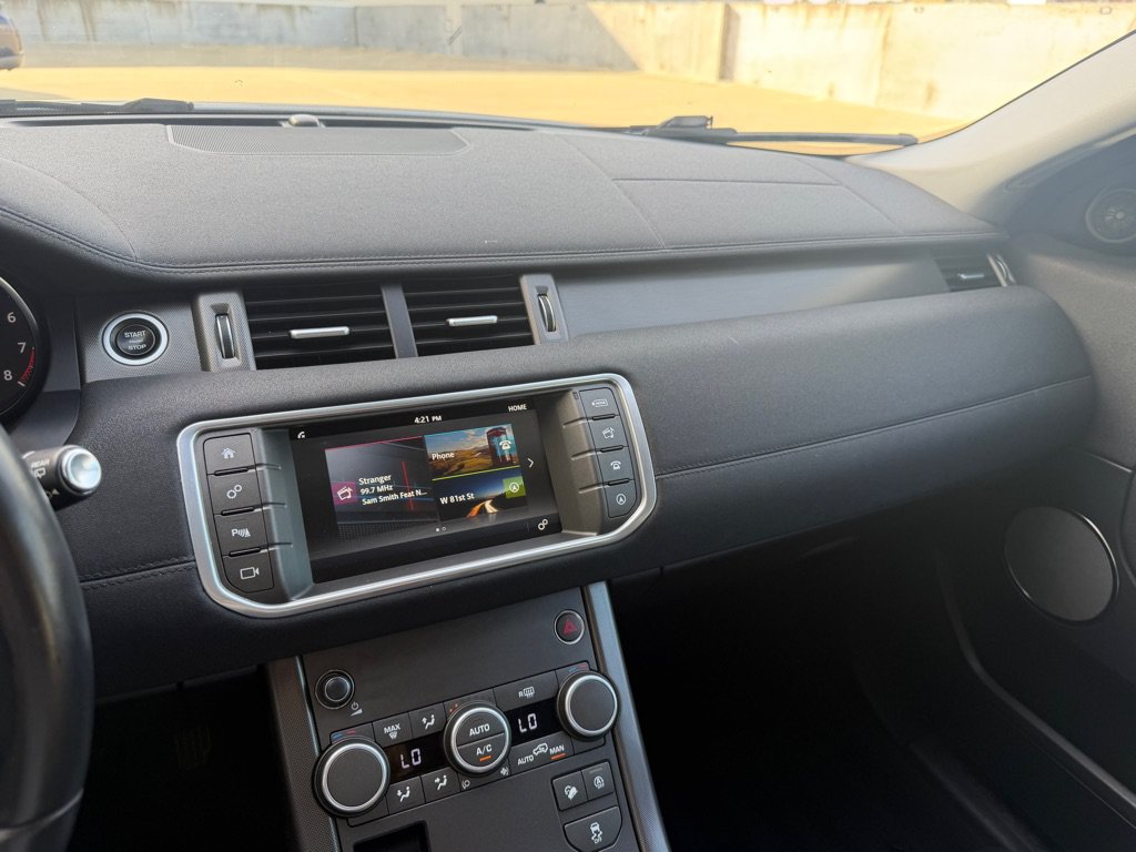 Used 2018 Land Rover Range Rover Evoque SE AWD/4WD image 15