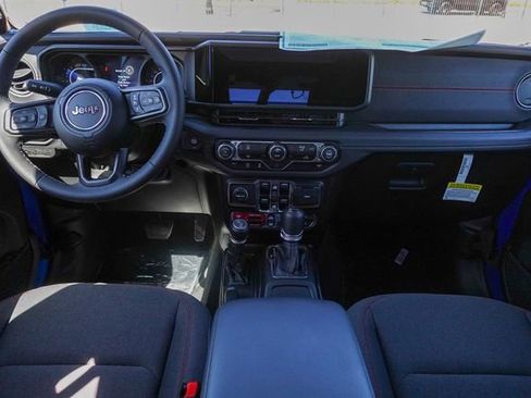 New 2025 Jeep Wrangler Rubicon w/ Technology Group image 27