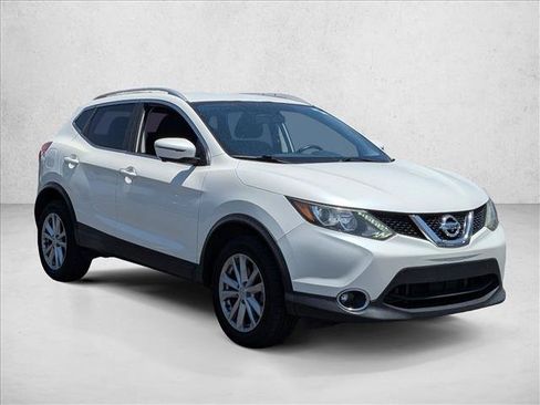 Used 2017 Nissan Rogue Sport SV w/ SV Premium Package FWD image 6