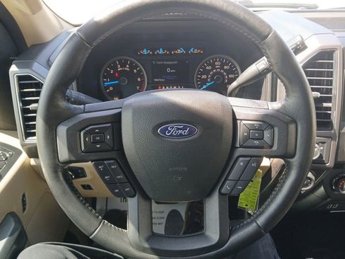 Used 2017 Ford F150 XLT w/ Equipment Group 302A Luxury AWD/4WD image 9