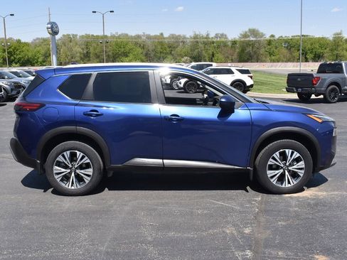Used 2023 Nissan Rogue SV w/ SV Premium B Package AWD/4WD image 14