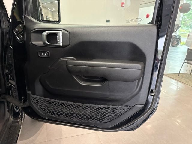 Used 2022 Jeep Gladiator Sport AWD/4WD image 44
